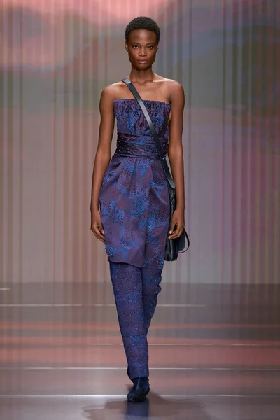 Look 54